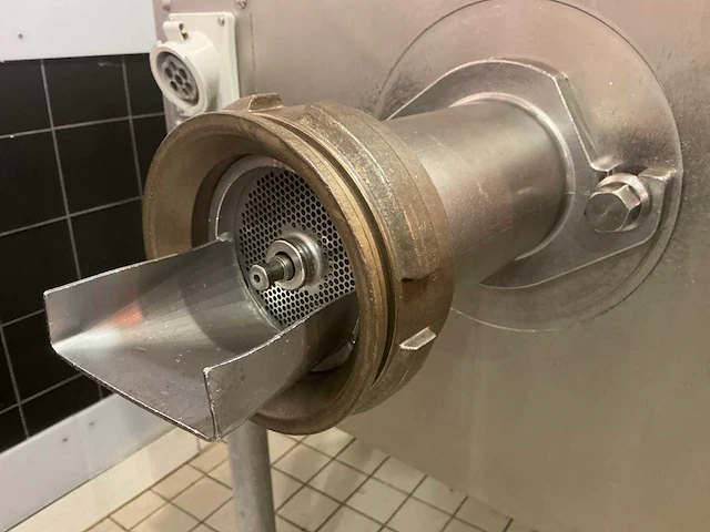 Kolbe - mw100 - gehakt(vlees)molen en snijtafels - afbeelding 28 van  36