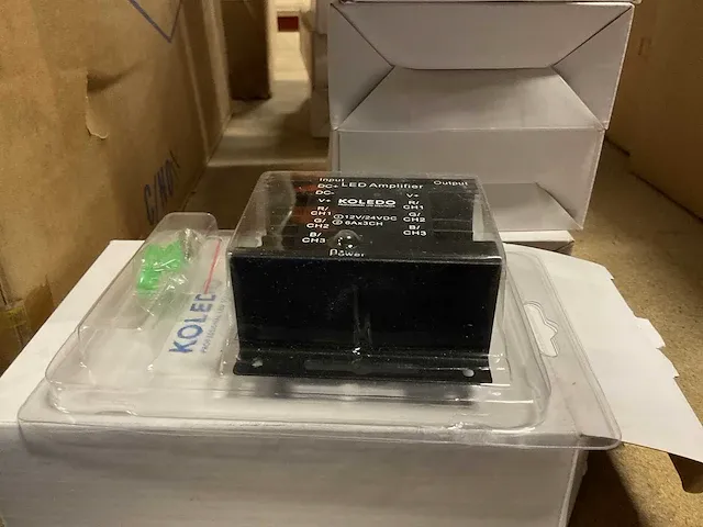 Koledo rgb versterker box (16x) - afbeelding 1 van  3