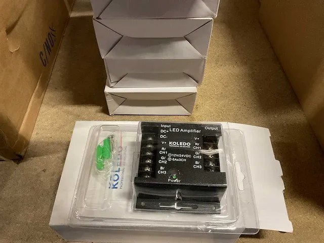 Koledo rgb versterker box (16x) - afbeelding 2 van  3
