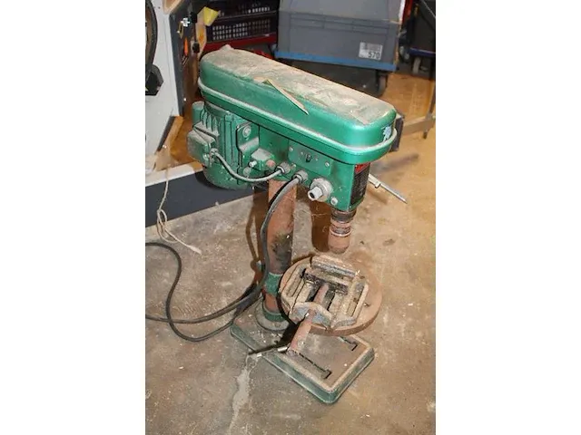 Kolomboormachine delco dl-13 met variabel toerental en machineknecht. - afbeelding 2 van  4