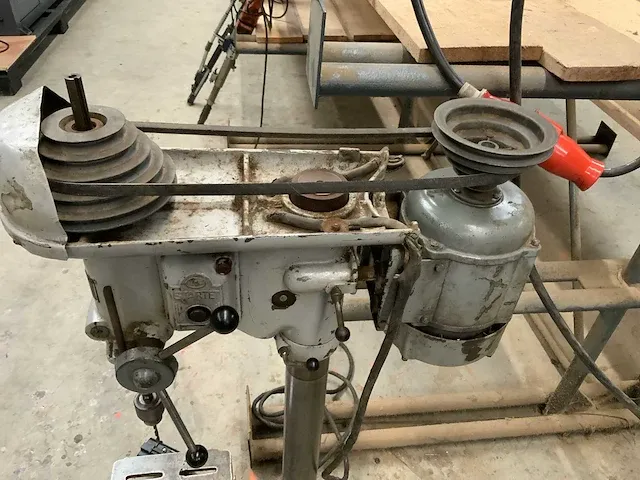 Kolomboormachine vintage - afbeelding 5 van  11