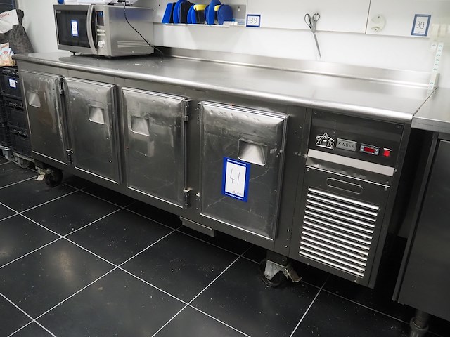 Koma - afbeelding 1 van  9