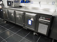 Koma - afbeelding 1 van  9