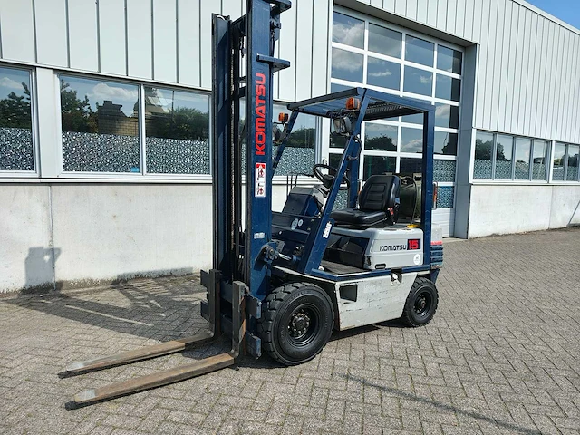 Komatsu - 1989 - fg15-15 - vorkheftruck - afbeelding 1 van  30