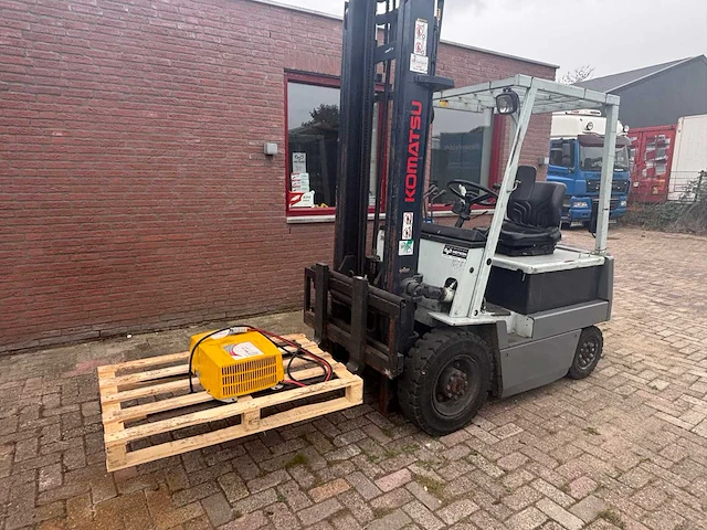 Komatsu - 1992 - fb-20-3 - vorkheftruck - afbeelding 1 van  9