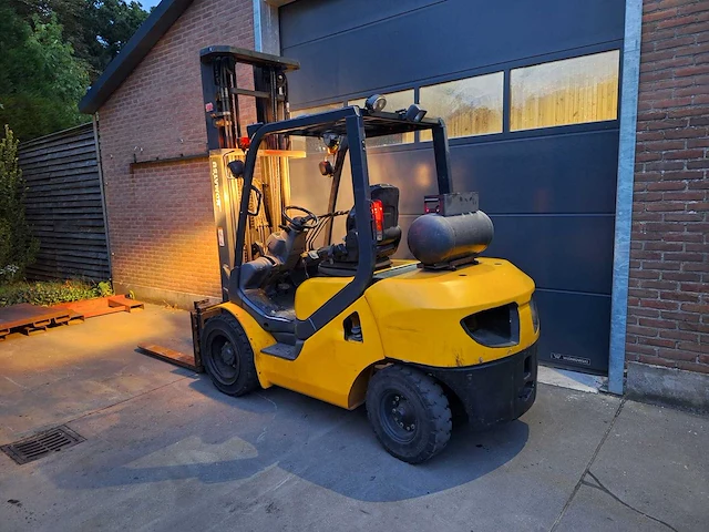 Komatsu - 2010 - fg 30 t-16 - vorkheftruck - afbeelding 5 van  11