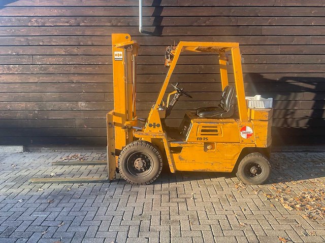Komatsu fd 20-7 vorkheftruck - afbeelding 3 van  10
