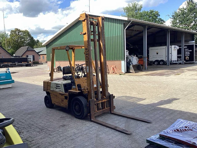 Komatsu fd 25-7 vorkheftruck - afbeelding 11 van  17