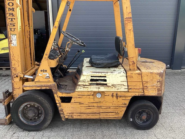 Komatsu fd 25-7 vorkheftruck - afbeelding 15 van  17