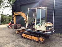 Komatsu pc30 minigraafmachine - afbeelding 2 van  7