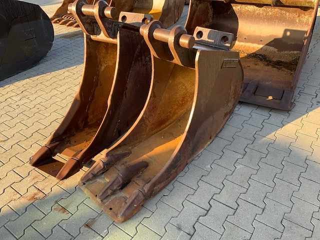 Komatsu schepbak - afbeelding 1 van  4