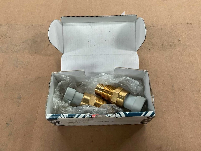 Komatsu thermostatic switch (2x) - afbeelding 6 van  6