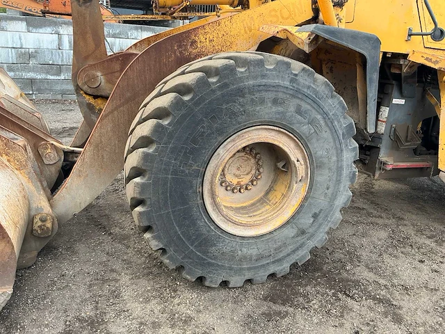 Komatsu wa380 shovel - afbeelding 2 van  49