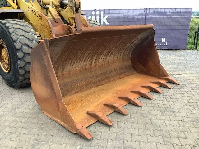 Komatsu wa420 shovel - afbeelding 8 van  22