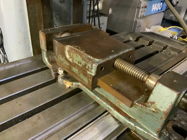 Kondia fv-1 universele freesmachine - afbeelding 5 van  15
