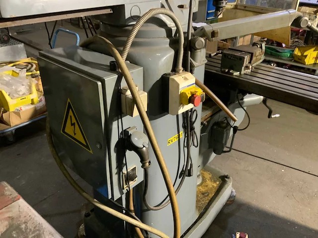 Kondia fv-1 universele freesmachine - afbeelding 6 van  15