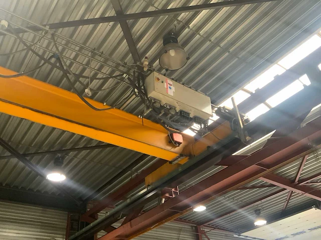 Kone xl300 bovenloophalkraan - afbeelding 4 van  9