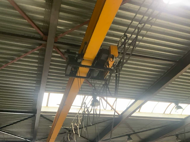 Kone xl300 bovenloophalkraan - afbeelding 8 van  9