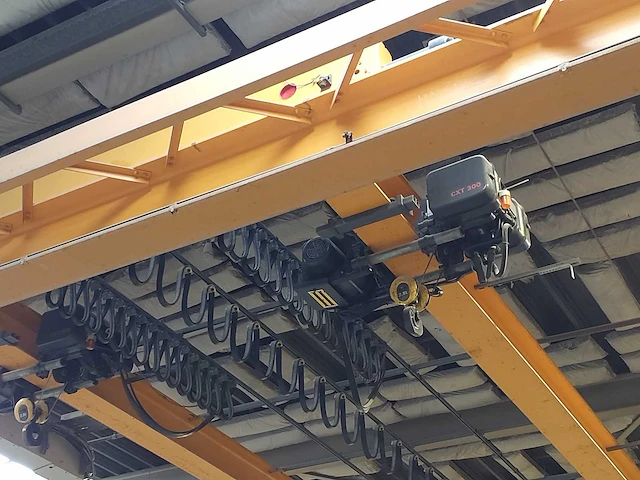 Konecranes - 2007 - dubbelligger - bovenloopkraan 2x2,5t - afbeelding 2 van  4
