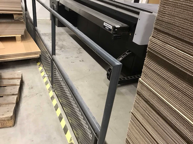 Kongsberg c esko snijplotter - afbeelding 9 van  22
