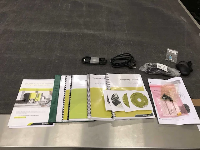 Kongsberg c esko snijplotter - afbeelding 15 van  22