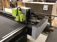 Kongsberg c esko snijplotter - afbeelding 19 van  22