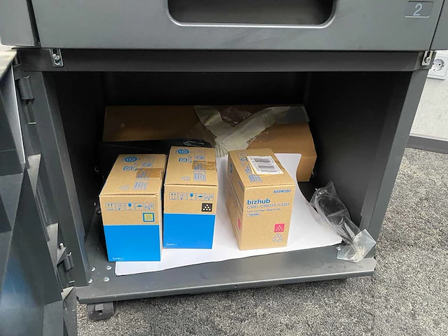 Konica minolta bizhub c3351 - multifunctionele printer - afbeelding 5 van  13