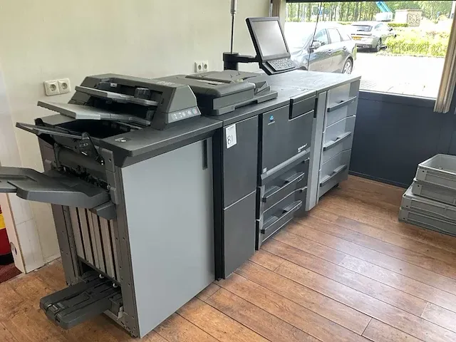 Konica minolta bizzhub 1100 zwart/wit print en copieerapparaat - afbeelding 1 van  15