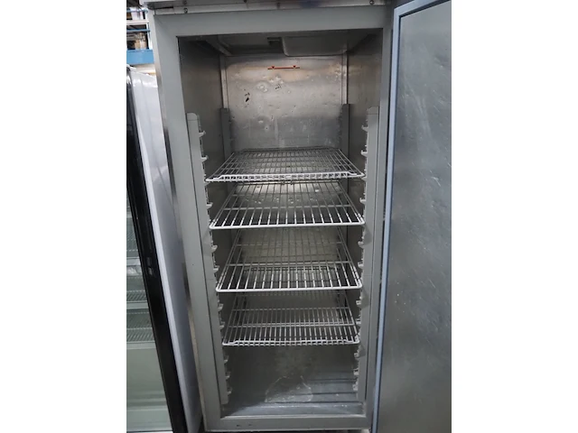 Konig - afbeelding 4 van  6