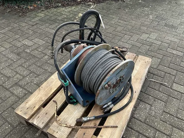 Koning brevini vtf2500/2 hydraulische kabellier - afbeelding 4 van  6