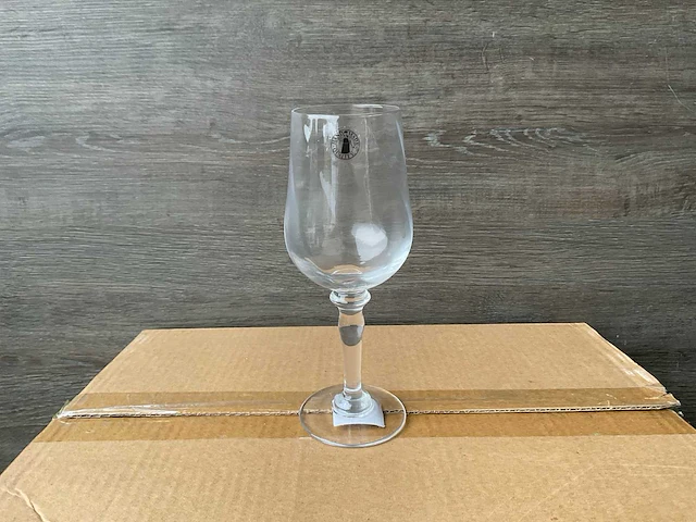 Konungslig wijnglas (40x) - afbeelding 1 van  6