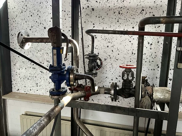 Konutherm - industriële verwarmingsinstallatie met schmehmann 42l ketel 100kw en weishaupt wl10 oliebrander, gulliver rg3 brander - afbeelding 5 van  15