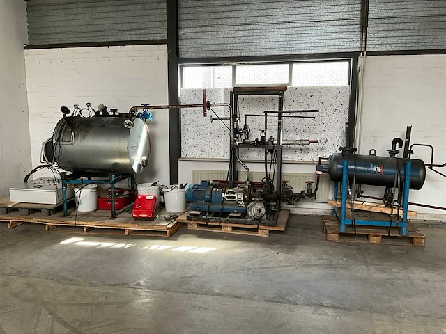 Konutherm - industriële verwarmingsinstallatie met schmehmann 42l ketel 100kw en weishaupt wl10 oliebrander, gulliver rg3 brander - afbeelding 1 van  15