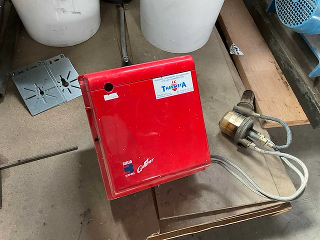 Konutherm - industriële verwarmingsinstallatie met schmehmann 42l ketel 100kw en weishaupt wl10 oliebrander, gulliver rg3 brander - afbeelding 13 van  15