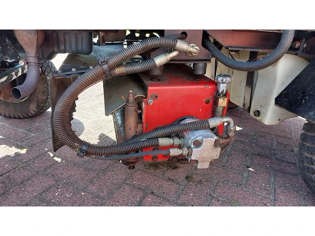 Kooimaaier met cabine, toro, reelmaster 3240-d - afbeelding 16 van  67