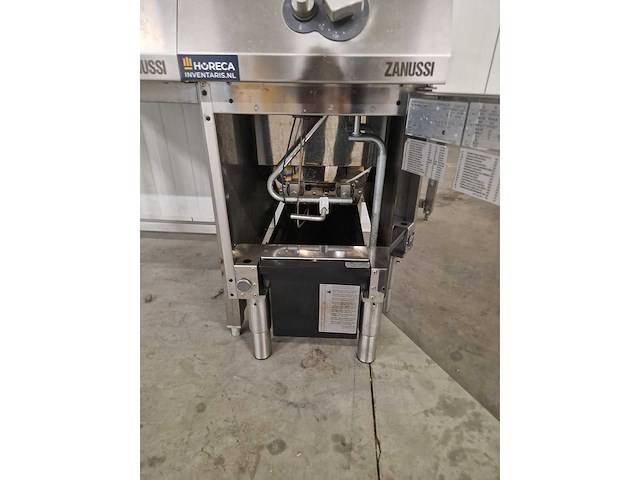 Kooklijn - zanussi - friteuse 23 liter - lavagrill 2 zones - aardgas - afbeelding 3 van  4