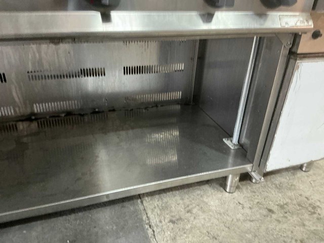 Kookwand met friteuse, gasfornuis (bakplaat en lavagrill) - afbeelding 4 van  18