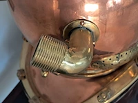 Koperen duikershelm met messing details - afbeelding 7 van  21