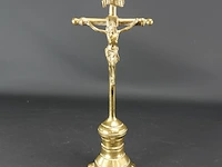 Koperen staande crucifix - afbeelding 1 van  5