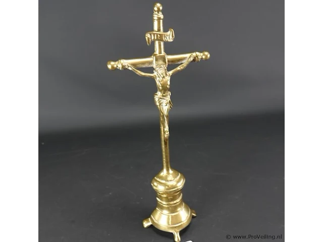Koperen staande crucifix - afbeelding 2 van  5