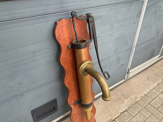 Koperen waterpomp - afbeelding 4 van  9