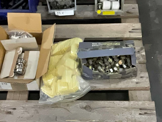 Koppelingen en bouten - afbeelding 7 van  8