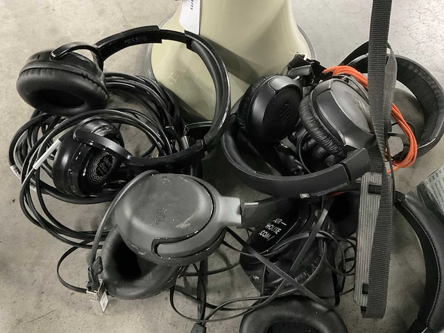 Koptelefoons, oortjes en megafoon - afbeelding 4 van  7