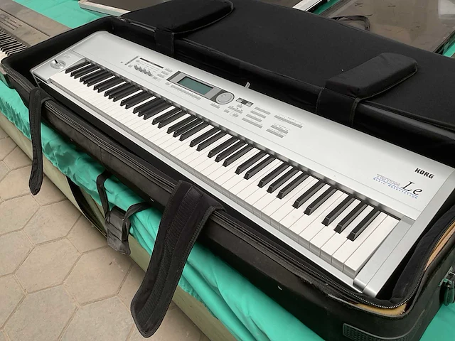 Korg triton le music workstation - afbeelding 3 van  8