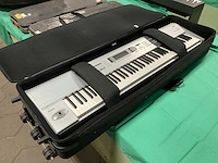 Korg triton le88 piano - afbeelding 2 van  11