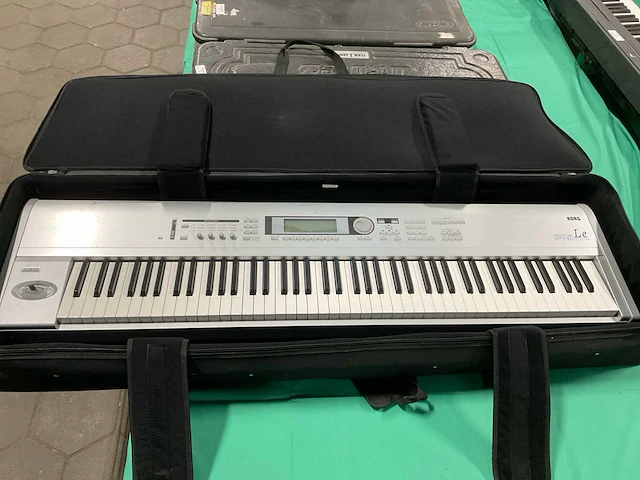 Korg triton le88 piano - afbeelding 4 van  11