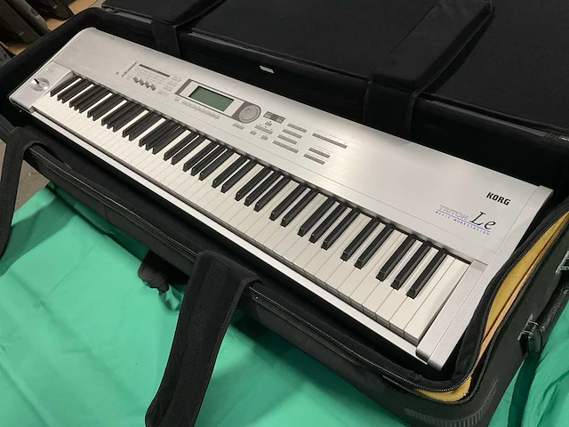 Korg triton le88 piano - afbeelding 5 van  11