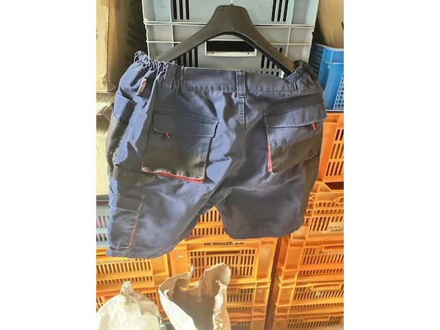 Korte werkbroek terratrend kleur navy met rode bies mt 54 - afbeelding 5 van  5