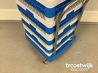 Korventransportkar met inhoud - afbeelding 3 van  4