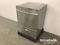 Korvenvaatwasmachine - afbeelding 1 van  8